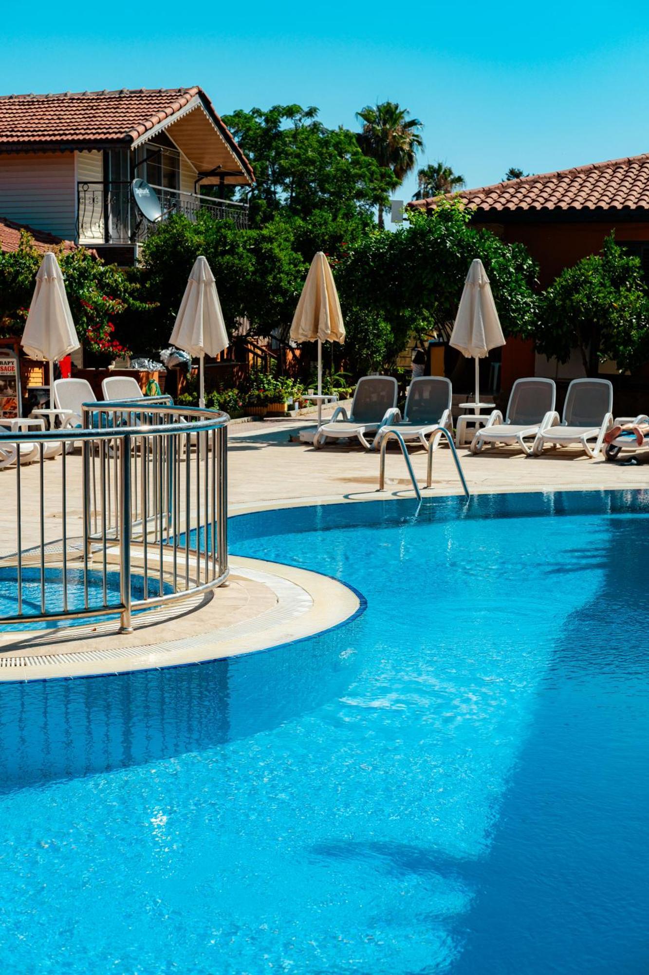 Ozlem Garden Hotel Side Zewnętrze zdjęcie